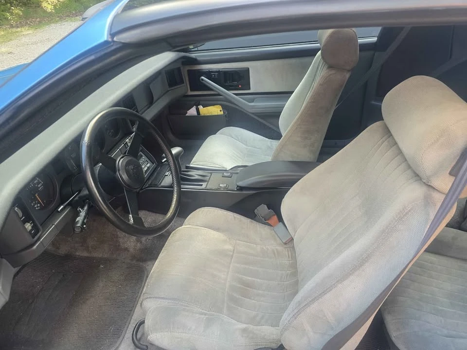 1988 Pontiac Firebird Formula 3rd Gen - Image 12 of 16