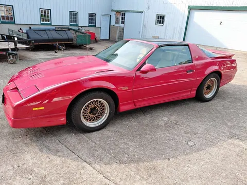 1988 Pontiac Firebird GTA Hatchback 2D