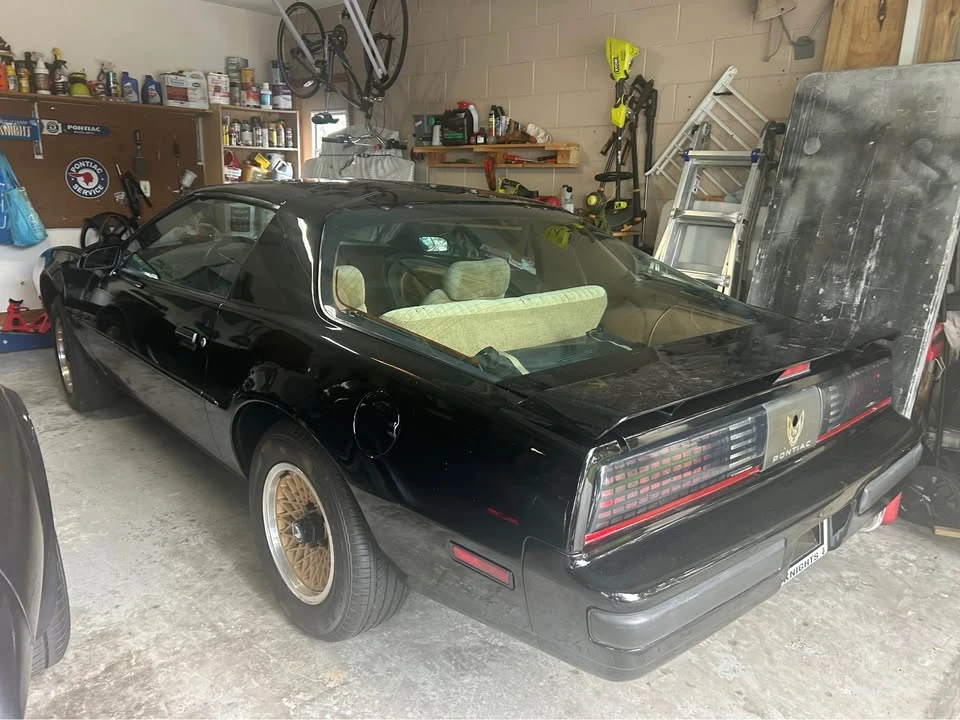1988 Pontiac Firebird 3rd Gen - Image 5 of 19