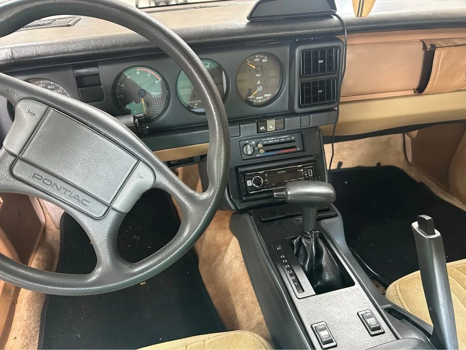 1988 Pontiac Firebird 3rd Gen - Image 6 of 19