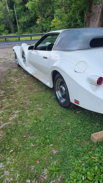 1988 Pontiac Firebird 3rd Gen - Image 9 of 14