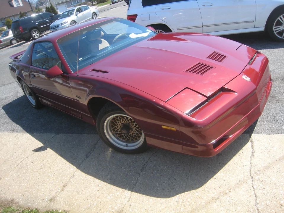 1988 Pontiac Firebird Trans Am 3rd Gen - Image 3 of 28