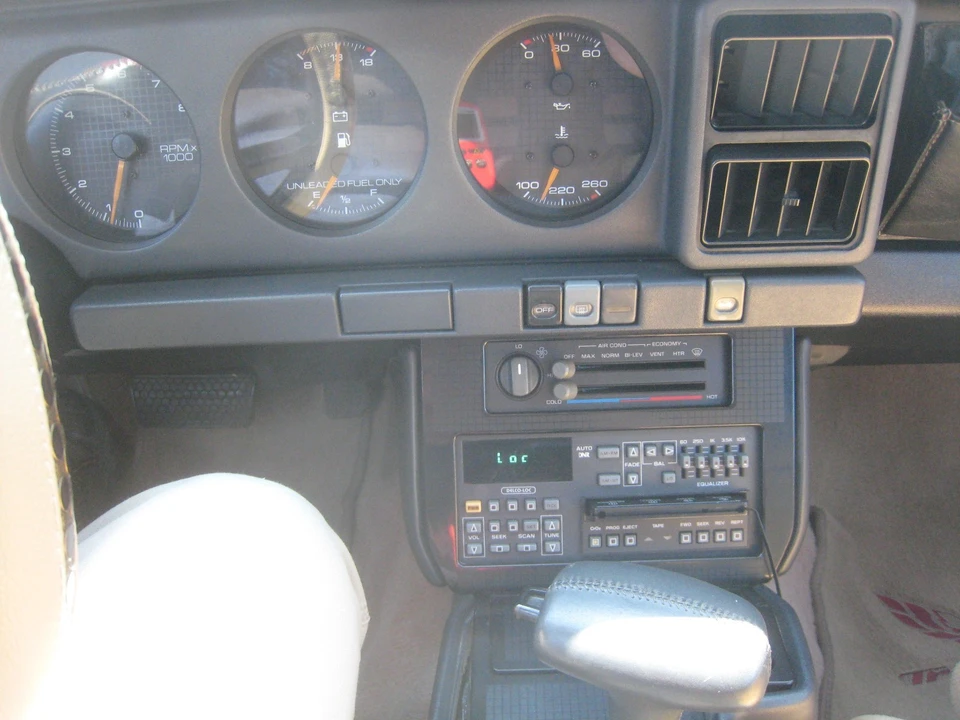 1988 Pontiac Firebird Trans Am 3rd Gen - Image 22 of 28
