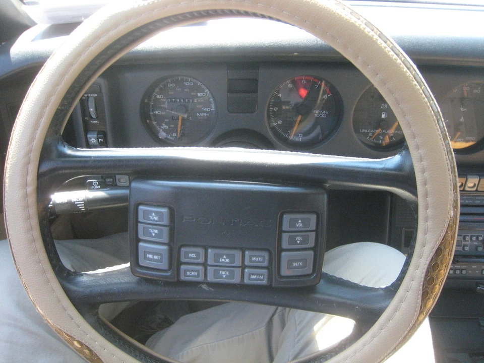 1988 Pontiac Firebird Trans Am 3rd Gen - Image 23 of 28