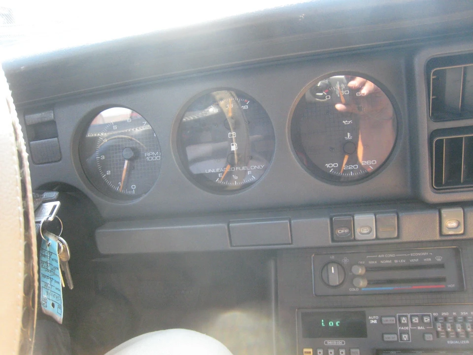 1988 Pontiac Firebird Trans Am 3rd Gen - Image 26 of 28