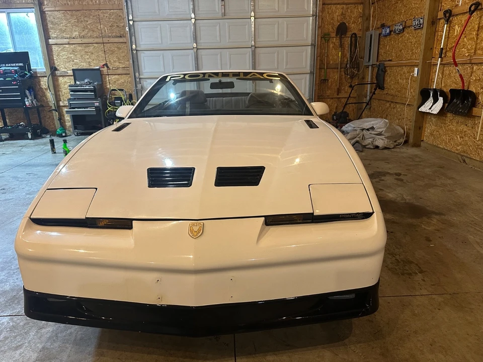 1988 Pontiac Firebird Trans Am 3rd Gen - Image 21 of 31