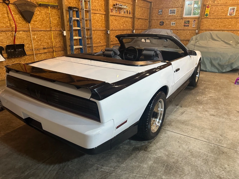 1988 Pontiac Firebird Trans Am 3rd Gen - Image 18 of 31
