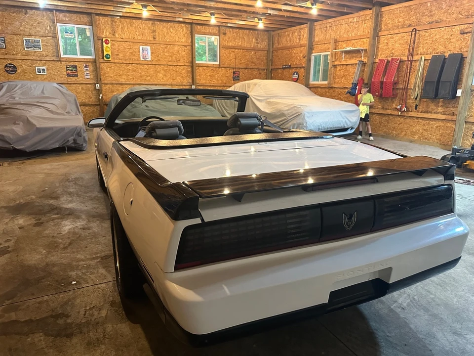 1988 Pontiac Firebird Trans Am 3rd Gen - Image 19 of 31