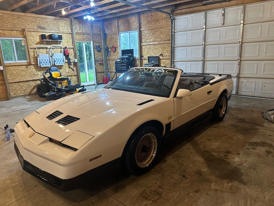 1988 Pontiac Firebird Trans Am 3rd Gen - Image 20 of 31