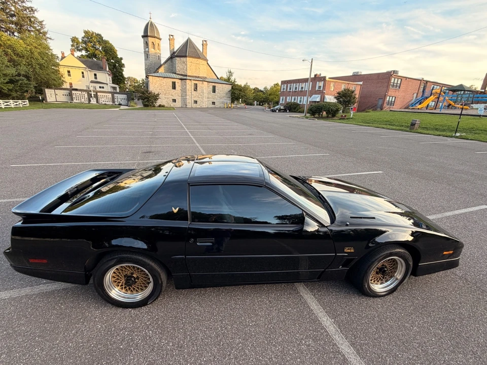 1988 Pontiac Firebird Trans Am 3rd Gen - Image 5 of 31