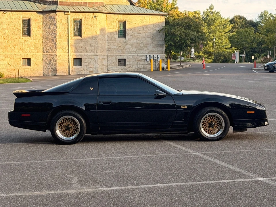 1988 Pontiac Firebird Trans Am 3rd Gen - Image 6 of 31