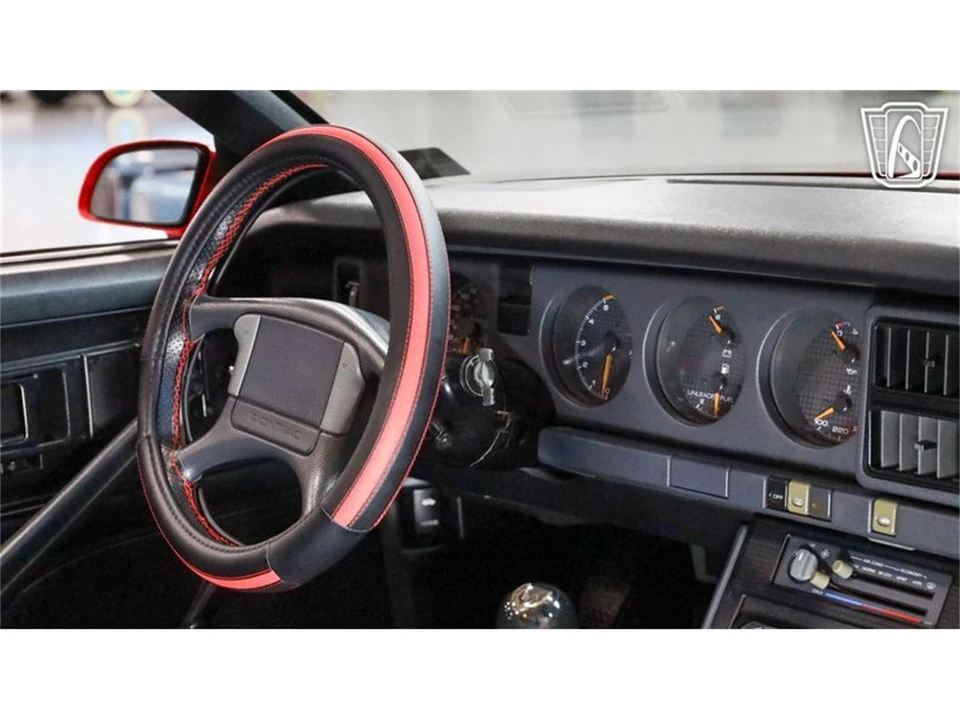1988 Pontiac Firebird Trans Am 3rd Gen - Image 24 of 31