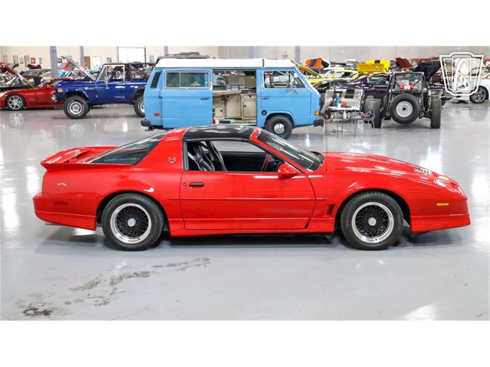 1988 Pontiac Firebird Trans Am 3rd Gen - Image 29 of 31