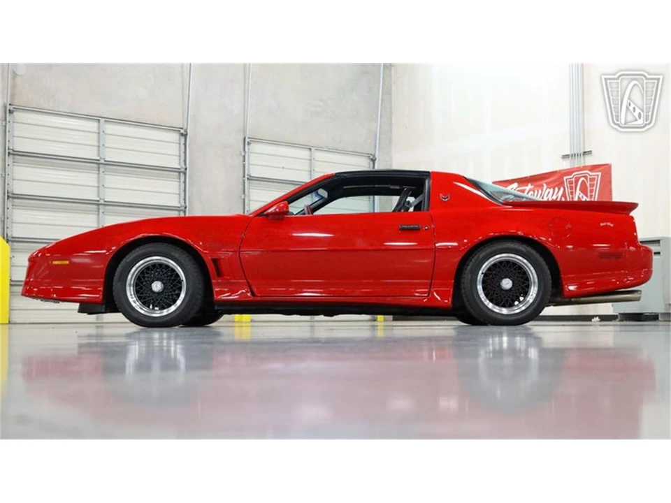 1988 Pontiac Firebird Trans Am 3rd Gen - Image 5 of 31