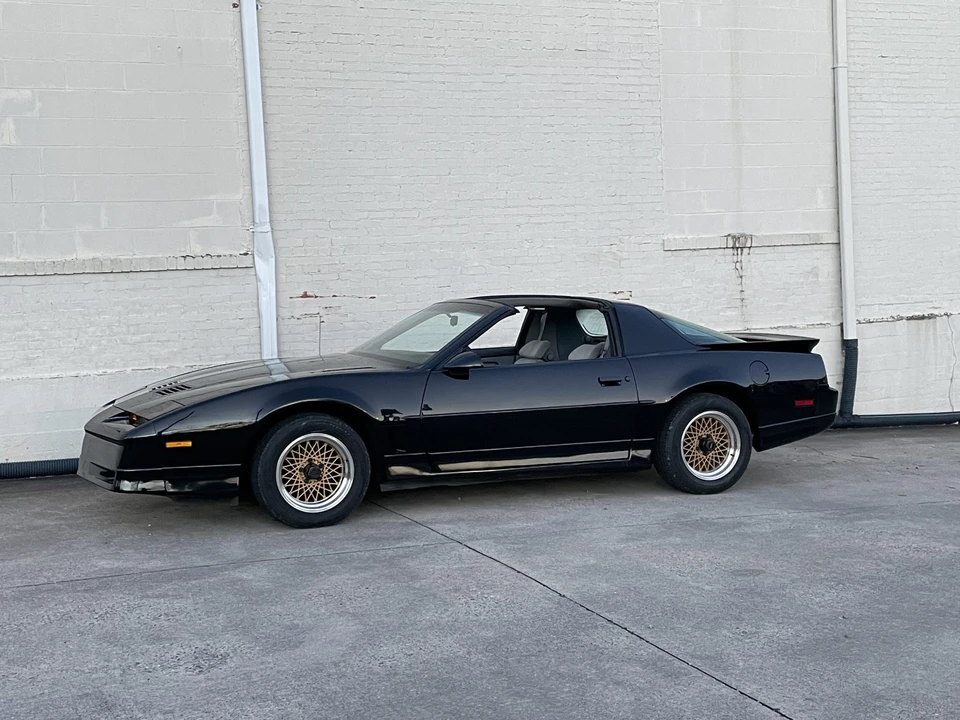 1988 Pontiac Firebird Trans Am 3rd Gen - Image 2 of 31