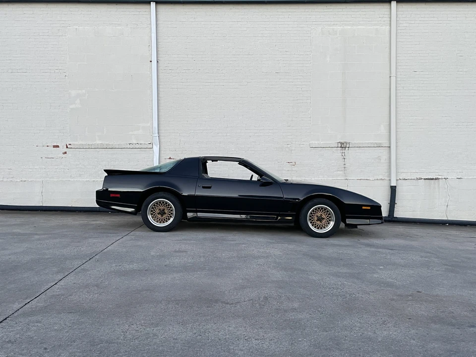 1988 Pontiac Firebird Trans Am 3rd Gen - Image 23 of 31