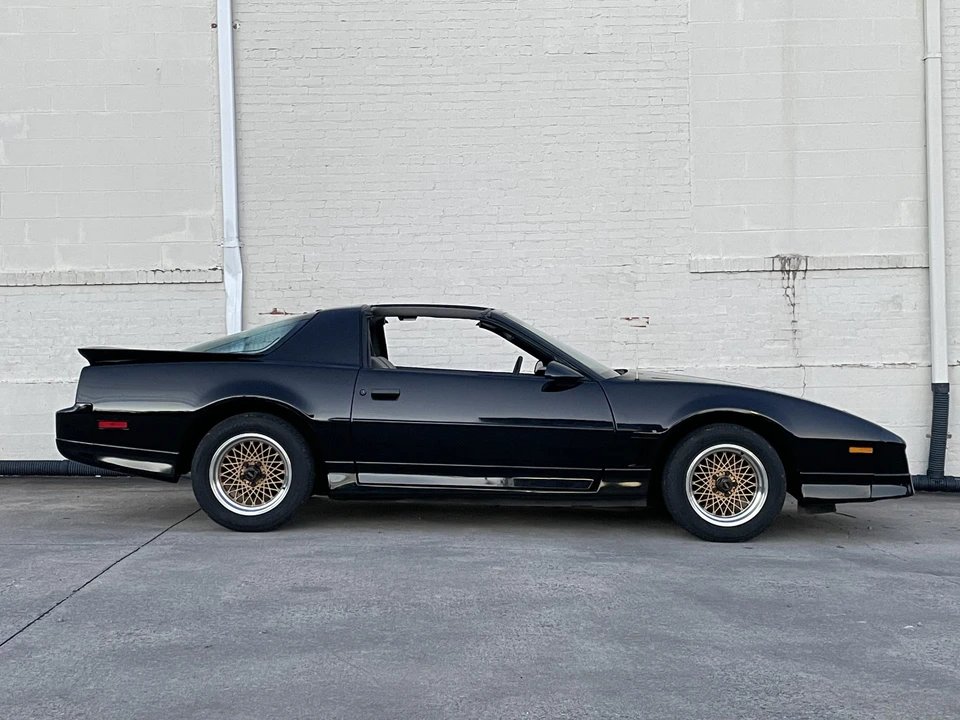 1988 Pontiac Firebird Trans Am 3rd Gen - Image 24 of 31