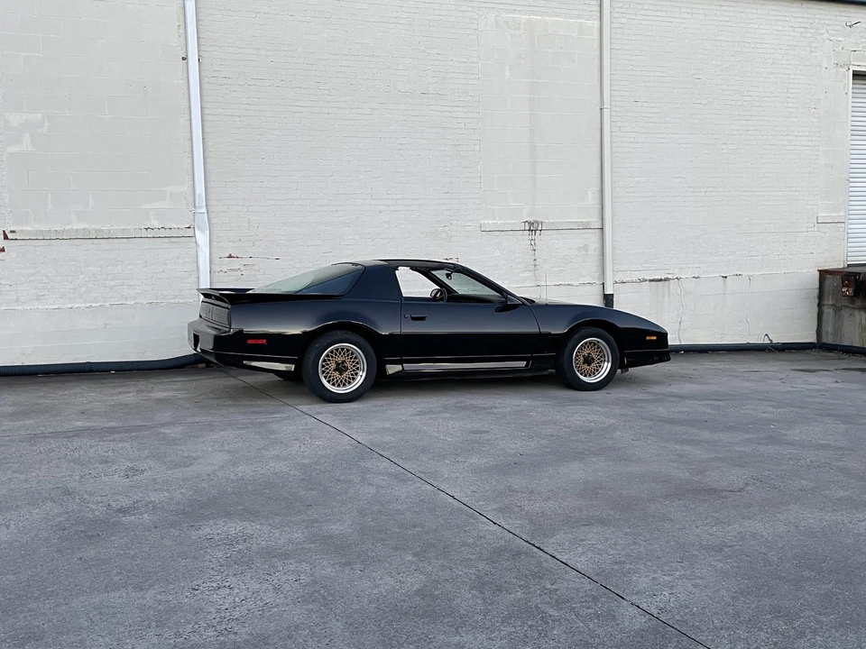 1988 Pontiac Firebird Trans Am 3rd Gen - Image 25 of 31