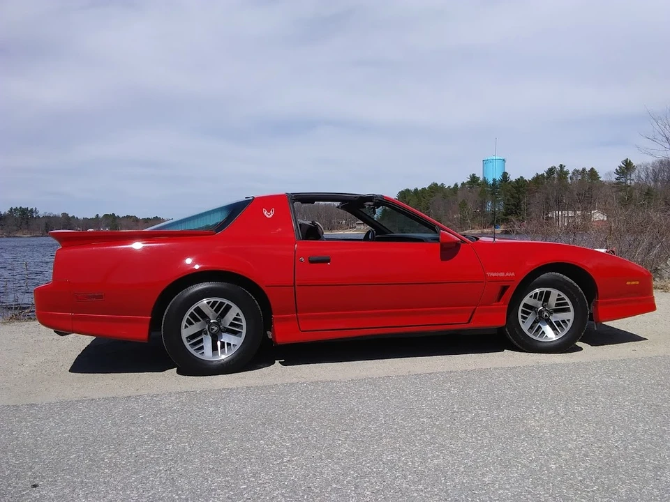 1988 Pontiac Firebird Trans Am 3rd Gen - Image 6 of 31