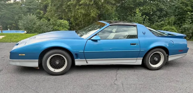 1988 Pontiac Firebird Trans Am Coupe 2D