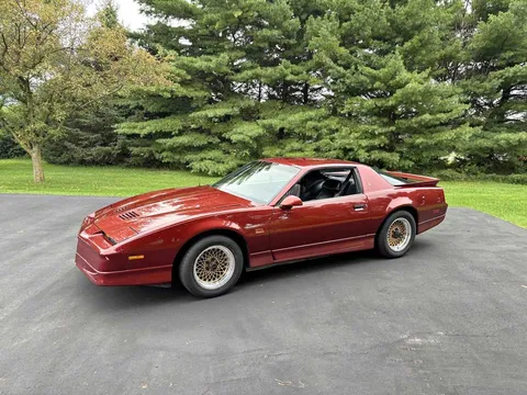 1988 Pontiac Firebird Trans Am GT Hatchback 2D
