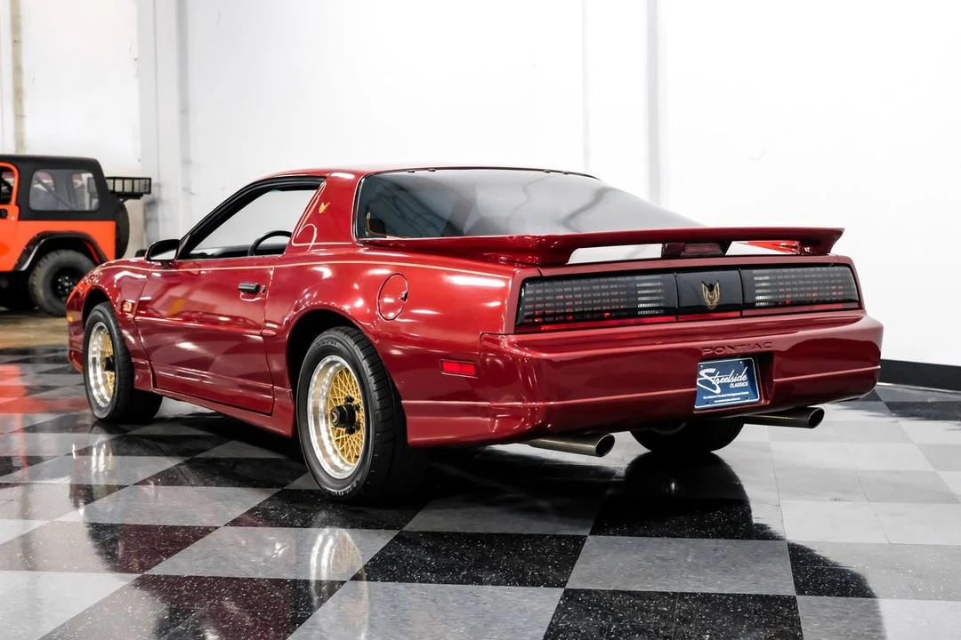 1988 Pontiac Firebird Trans Am 3rd Gen - Image 8 of 12