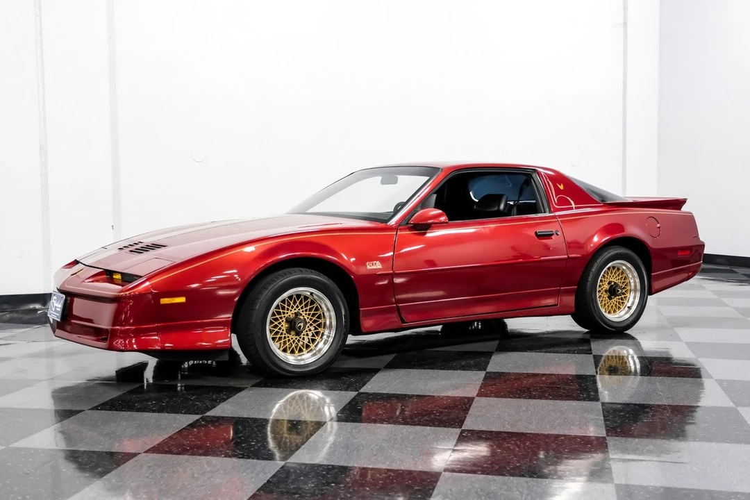 1988 Pontiac Firebird Trans Am 3rd Gen - Image 5 of 12