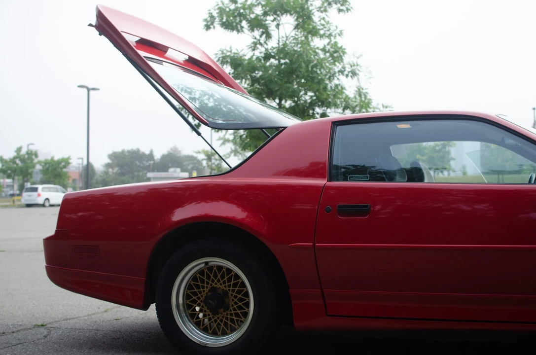 1988 Pontiac Firebird Trans Am 3rd Gen - Image 23 of 31