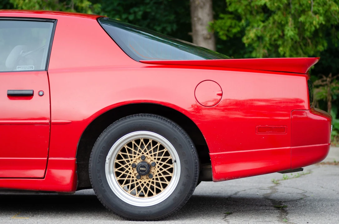 1988 Pontiac Firebird Trans Am 3rd Gen - Image 16 of 31