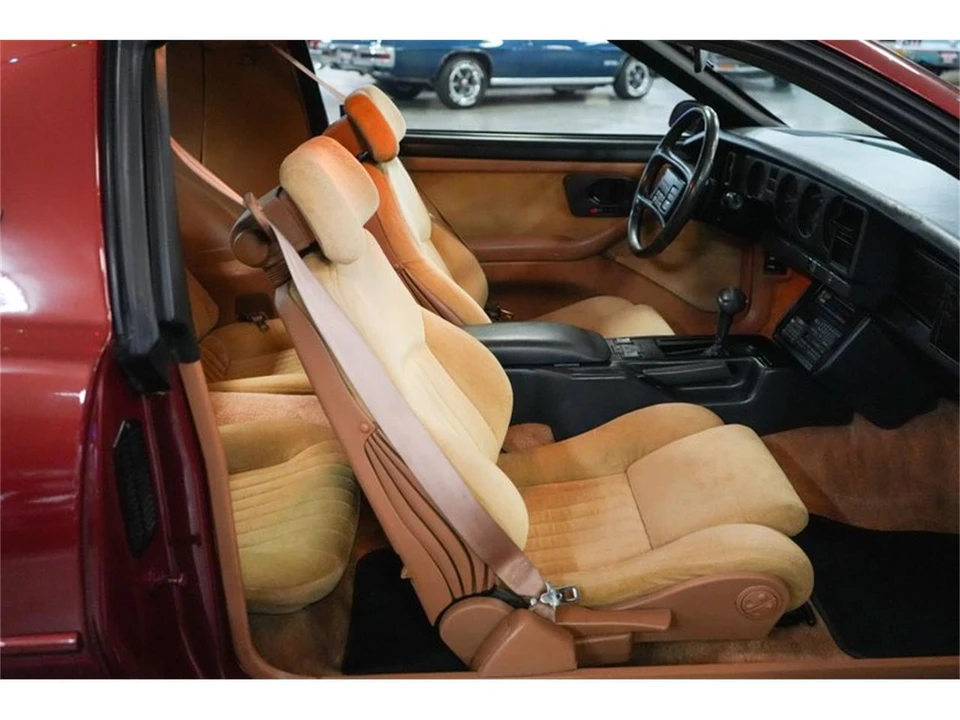 1988 Pontiac Firebird Trans Am 3rd Gen - Image 23 of 31
