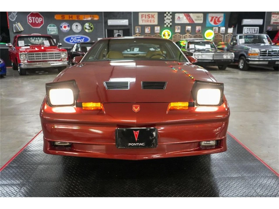 1988 Pontiac Firebird Trans Am 3rd Gen - Image 11 of 31