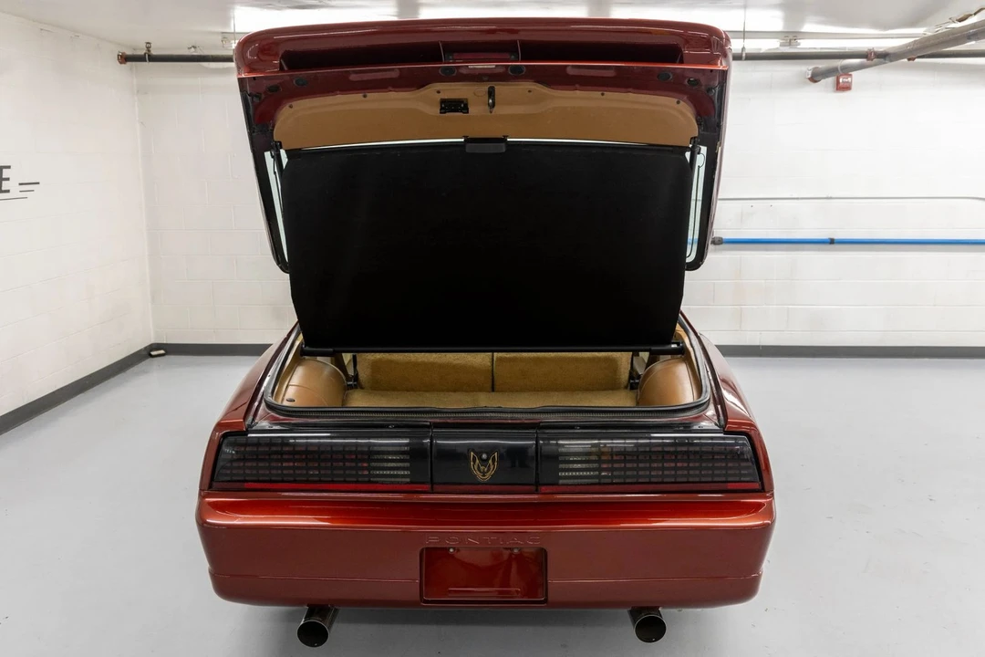 1988 Pontiac Firebird Trans Am 3rd Gen - Image 10 of 24