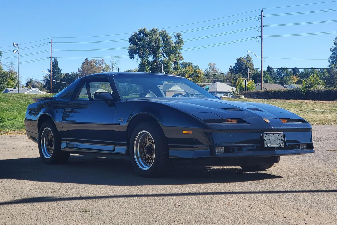 1988 Pontiac Firebird Trans Am 3rd Gen - Image 24 of 31