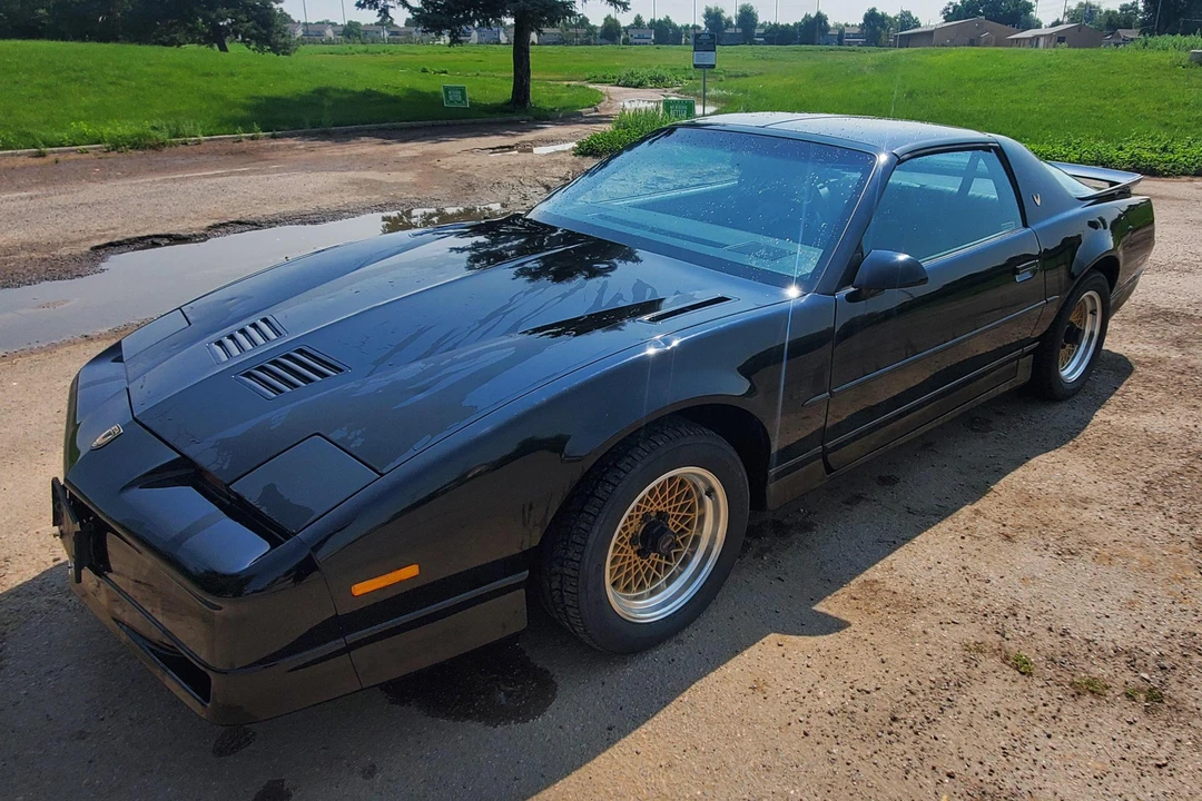 1988 Pontiac Firebird Trans Am 3rd Gen - Image 6 of 31