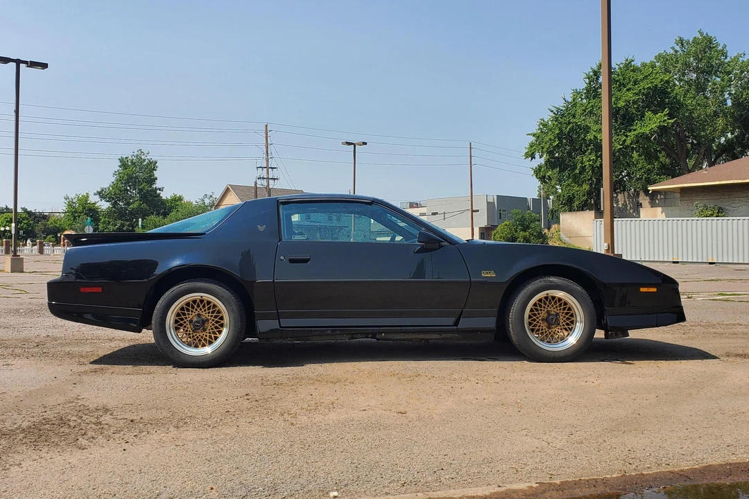 1988 Pontiac Firebird Trans Am 3rd Gen - Image 22 of 31