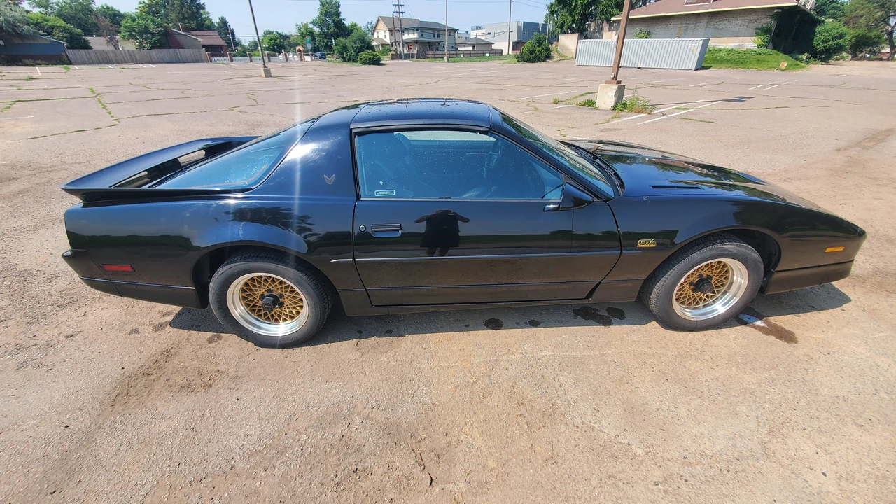 1988 Pontiac Firebird Trans Am 3rd Gen - Image 20 of 31