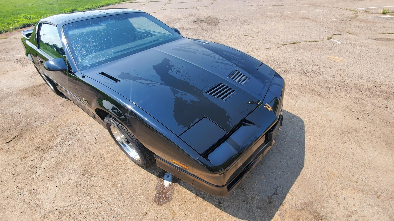 1988 Pontiac Firebird Trans Am 3rd Gen - Image 28 of 31
