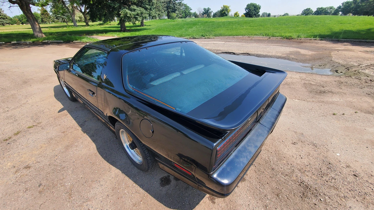 1988 Pontiac Firebird Trans Am 3rd Gen - Image 14 of 31