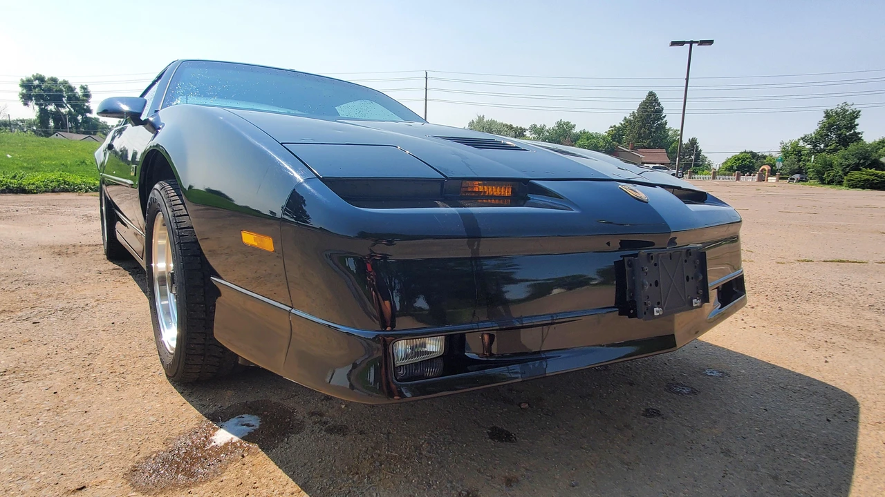 1988 Pontiac Firebird Trans Am 3rd Gen - Image 30 of 31