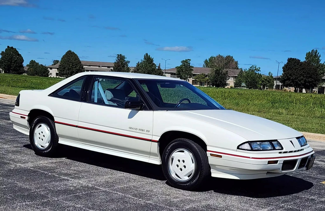 1988 Pontiac Grand Prix 3rd+ Gen - Image 21 of 31