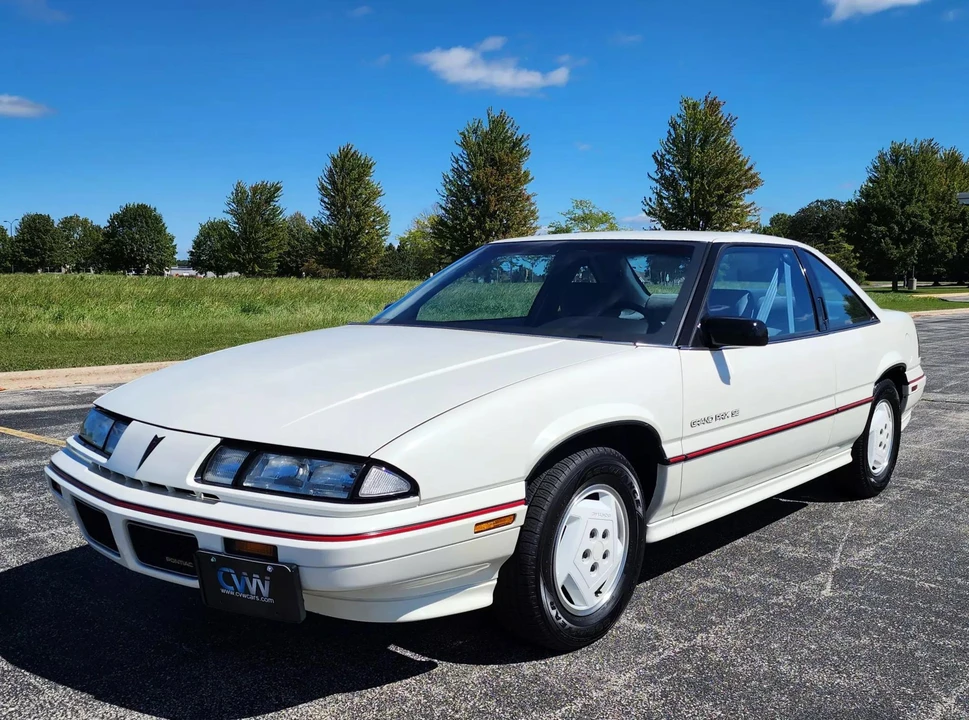 1988 Pontiac Grand Prix 3rd+ Gen - Image 7 of 31