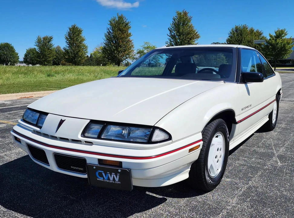 1988 Pontiac Grand Prix 3rd+ Gen - Image 6 of 31