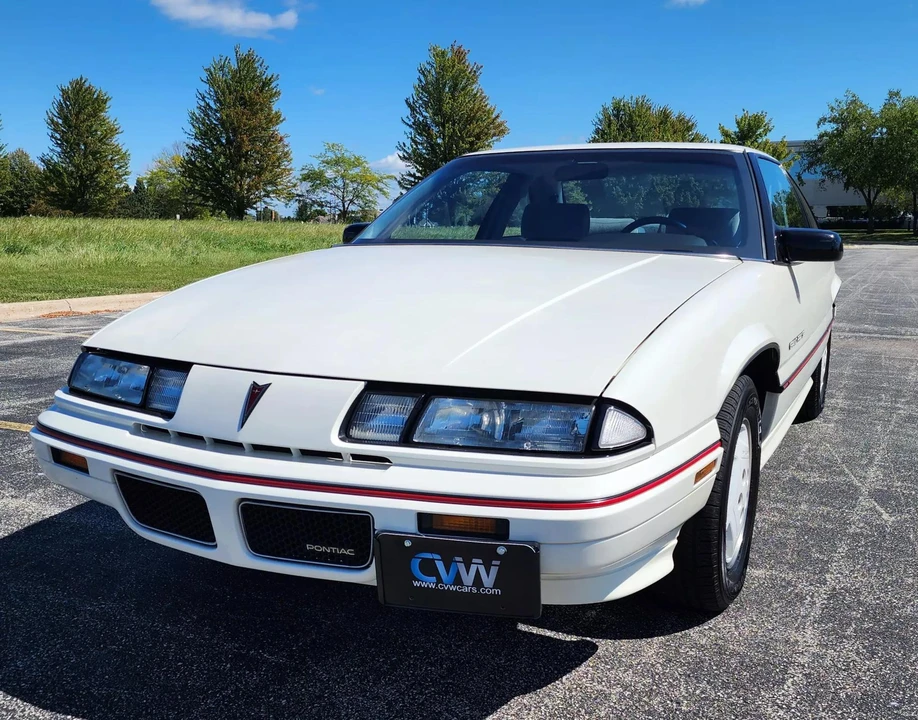1988 Pontiac Grand Prix 3rd+ Gen - Image 5 of 31