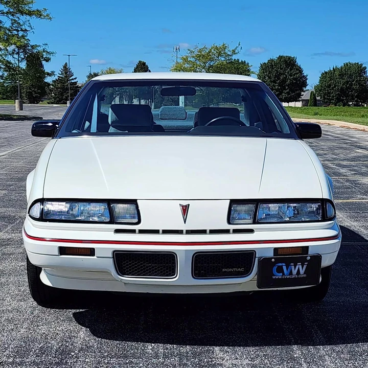 1988 Pontiac Grand Prix 3rd+ Gen - Image 4 of 31