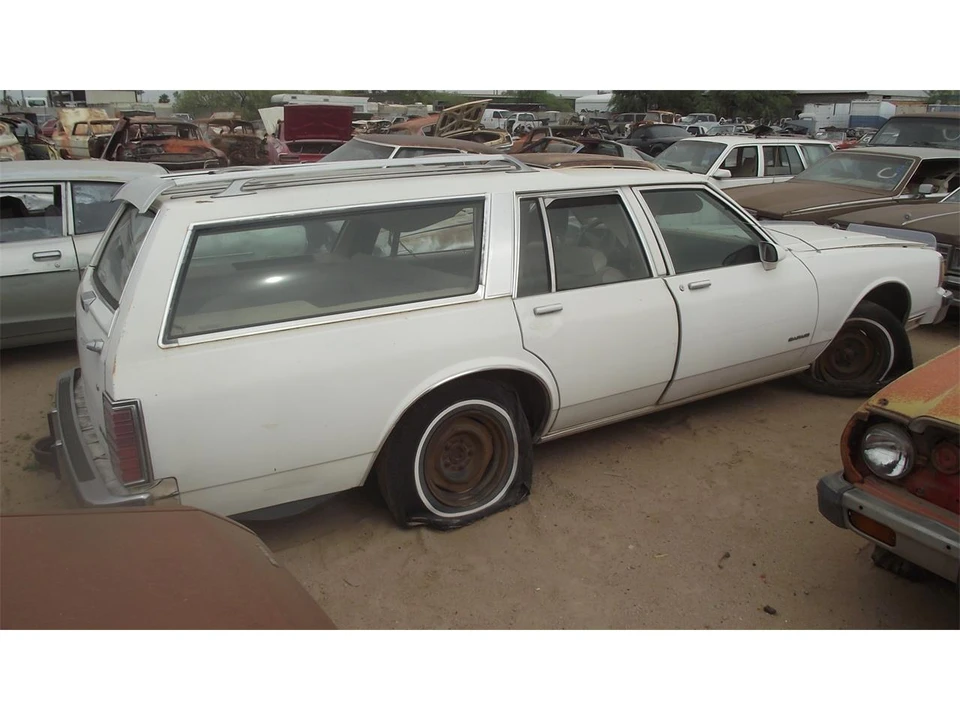 1988 Pontiac Safari - Image 2 of 2