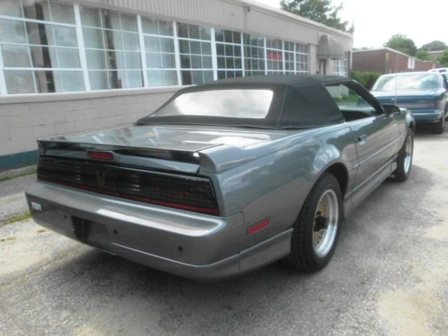 1988 Pontiac Firebird Trans Am 3rd Gen - Image 3 of 8