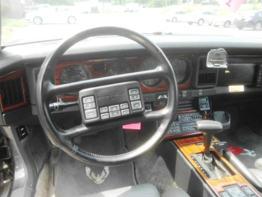 1988 Pontiac Firebird Trans Am 3rd Gen - Image 6 of 8
