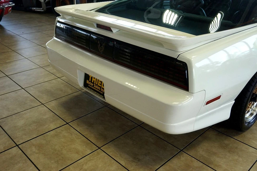 1988 Pontiac Firebird Trans Am 3rd Gen - Image 20 of 21