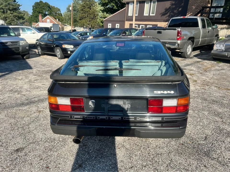 1988 Porsche 944 - Image 6 of 11