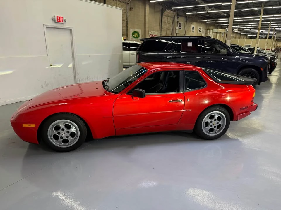 1988 Porsche 944 - Image 3 of 10